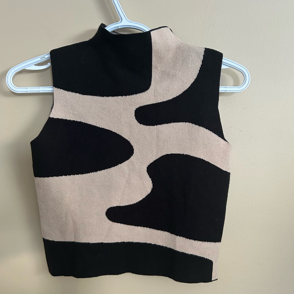 Cider Black and Cream Soft knit high neck sleeveless Top